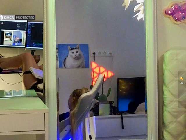-Light-Fury- live cam on BongaCams