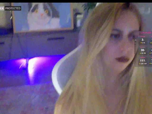 -Light-Fury- live cam on BongaCams