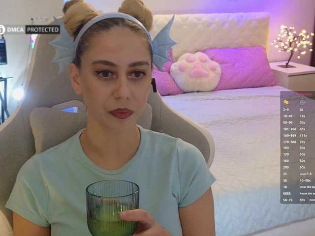 -Light-Fury- live cam on BongaCams