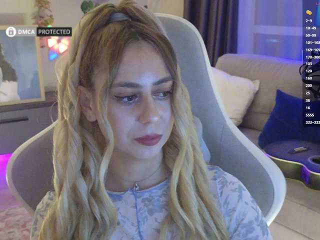 -Light-Fury- live webcam show