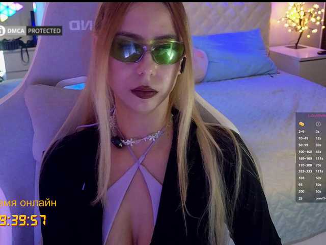 -Light-Fury- live cam on BongaCams