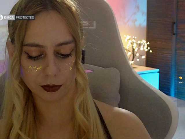 -Light-Fury- live cam on BongaCams
