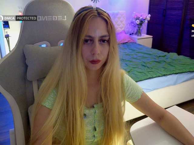 -Light-Fury- live cam on BongaCams