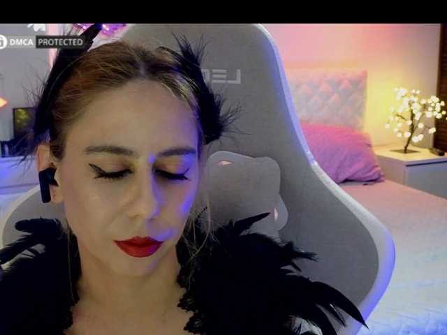 capuchina_v_taverne live cam on BongaCams