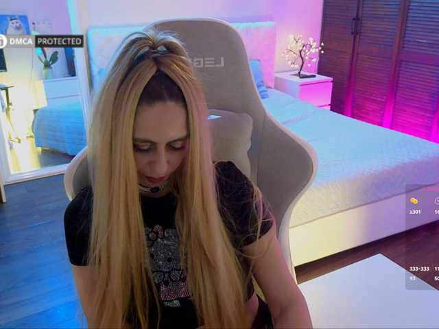 -Light-Fury- live cam on BongaCams