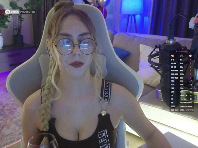 -Light-Fury- live cam on BongaCams