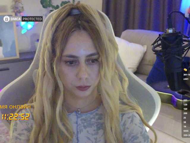 -Light-Fury- live webcam show