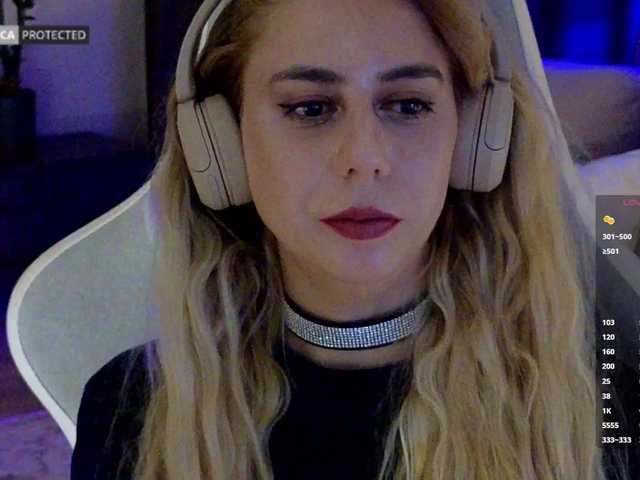 -Light-Fury- live cam on BongaCams
