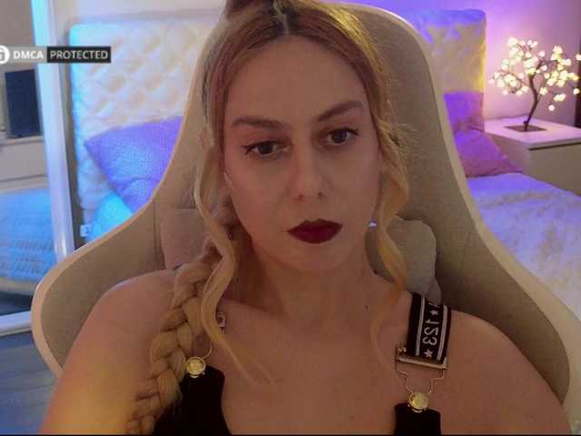 -Light-Fury- live cam on BongaCams
