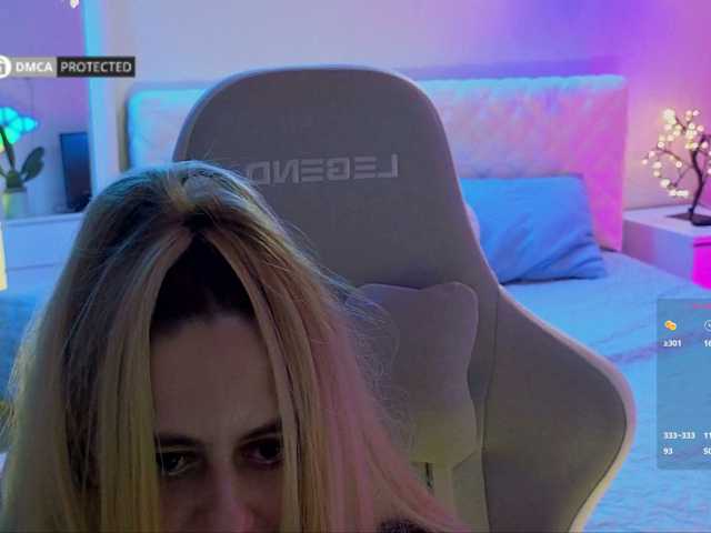 -Light-Fury- live cam on BongaCams