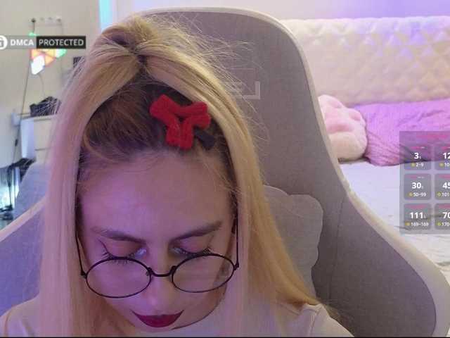 -Light-Fury- live cam