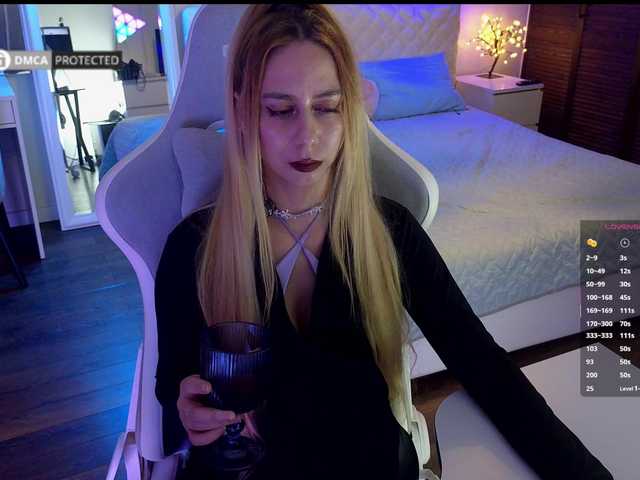 -Light-Fury- live cam on BongaCams