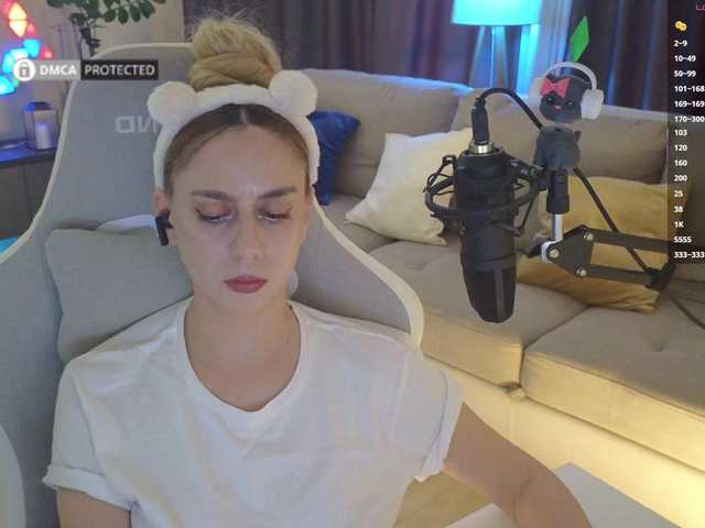 -Light-Fury- live cam on BongaCams