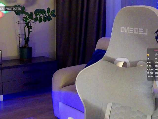 -Light-Fury- live cam on BongaCams