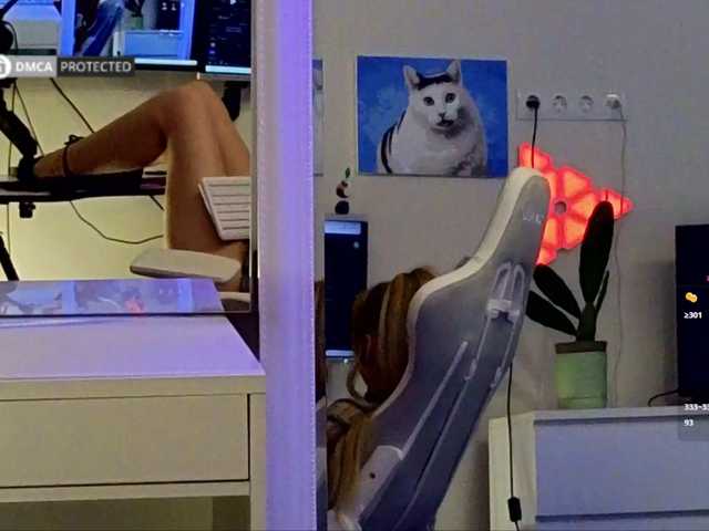 -Light-Fury- live cam on BongaCams