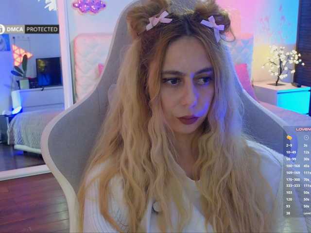 -Light-Fury- live cam on BongaCams