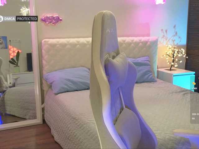 -Light-Fury- live cam on BongaCams
