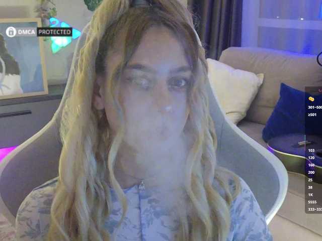 -Light-Fury- live cam on BongaCams