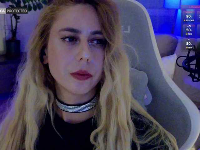 -Light-Fury- live cam on BongaCams
