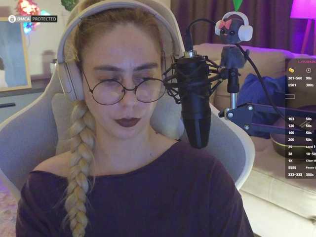 -Light-Fury- live cam on BongaCams