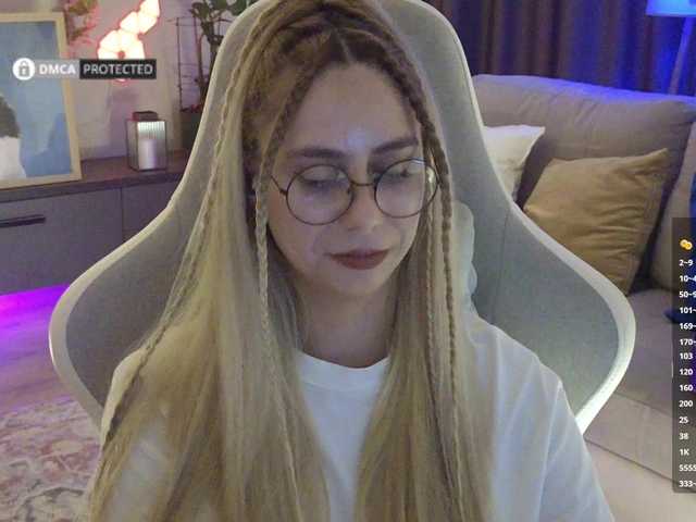 -Light-Fury- live cam on BongaCams