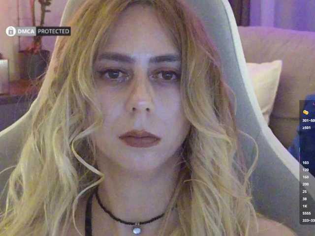 -Light-Fury- live cam on BongaCams