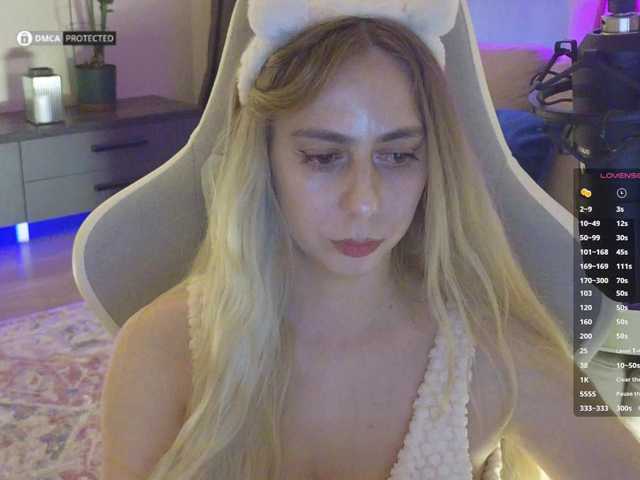 -Light-Fury- live cam on BongaCams