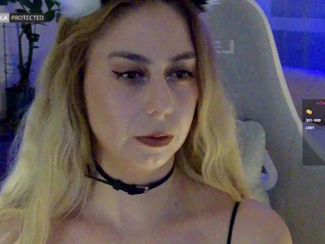 -Light-Fury- live cam on BongaCams