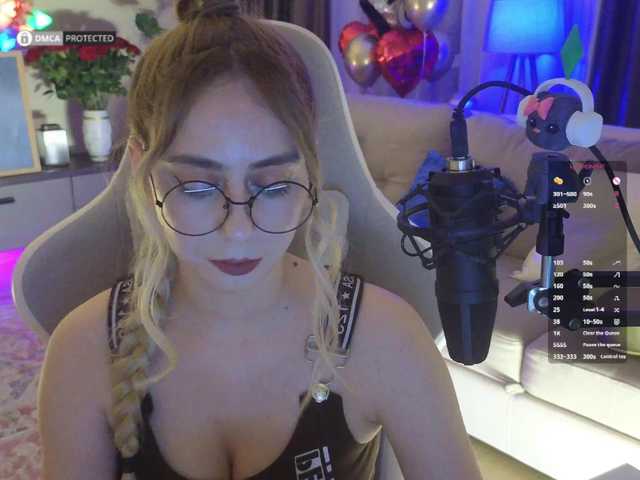 -Light-Fury- live cam on BongaCams