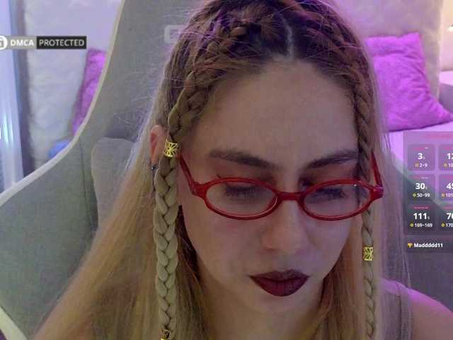 -Light-Fury- live cam on BongaCams