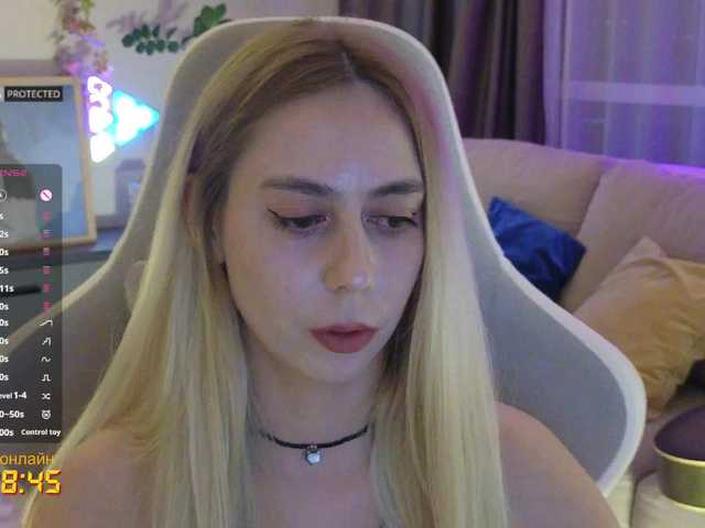 -Light-Fury-'s BongaCams show and profile