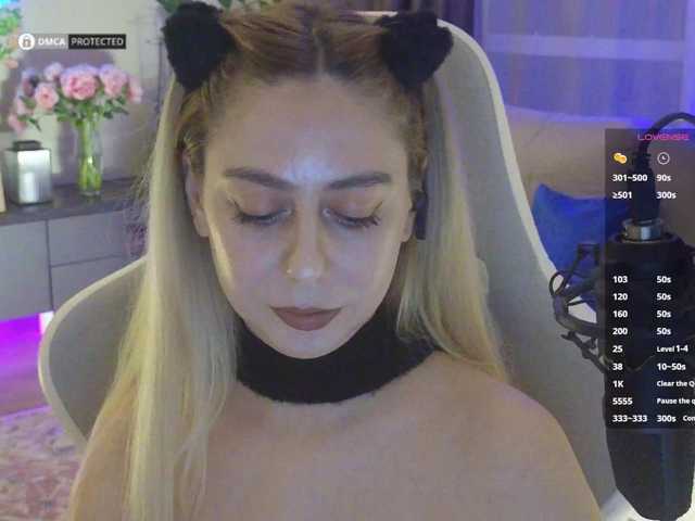 -Light-Fury- live cam on BongaCams