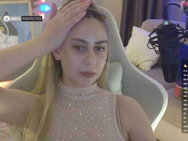 -Light-Fury- live cam on BongaCams
