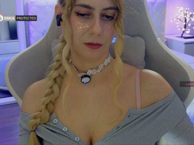 -Light-Fury- live cam on BongaCams