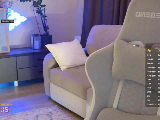 -Light-Fury-'s BongaCams show and profile