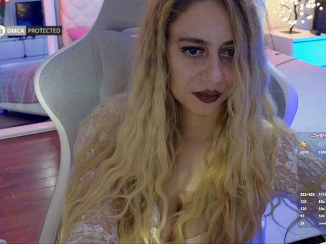 -Light-Fury- live cam on BongaCams