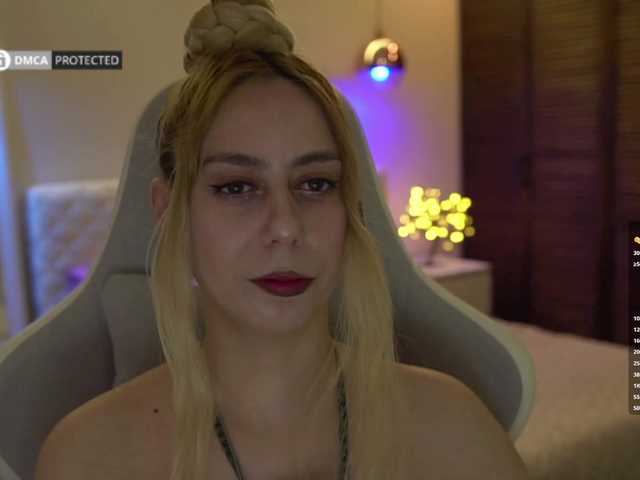 -Light-Fury- live cam on BongaCams