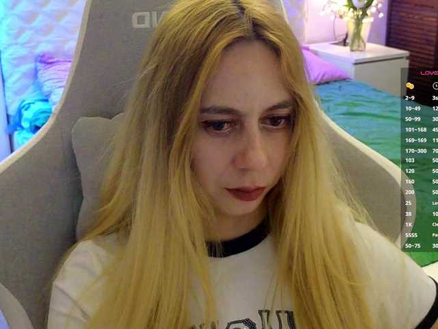 -Light-Fury- live cam on BongaCams