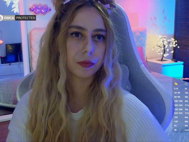 -Light-Fury- live cam on BongaCams