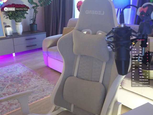 -Light-Fury- live cam on BongaCams