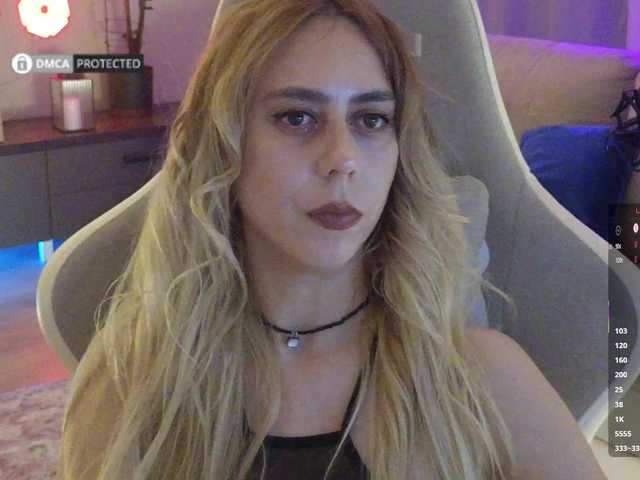 -Light-Fury- live cam on BongaCams