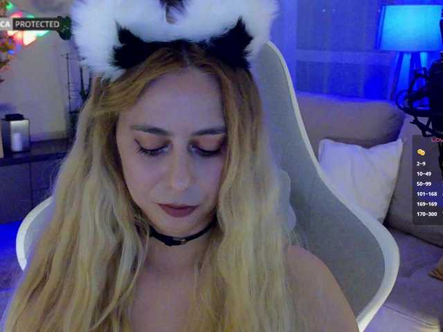 -Light-Fury- live cam on BongaCams
