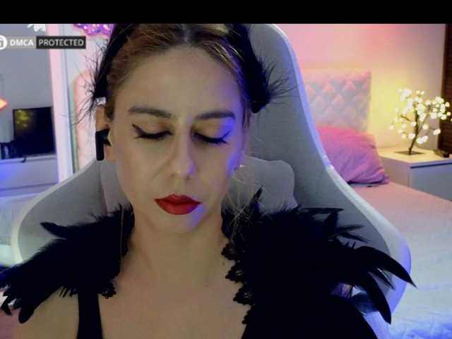 capuchina_v_taverne live cam on BongaCams