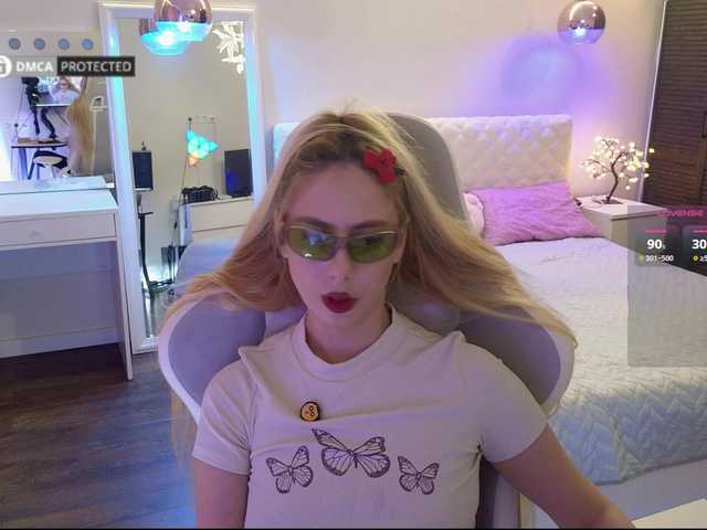 -Light-Fury- live cam on BongaCams