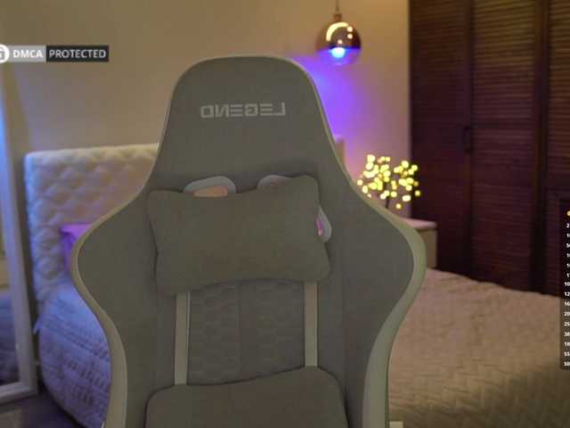 -Light-Fury- live cam on BongaCams