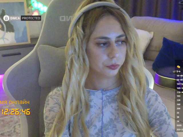 -Light-Fury- live cam