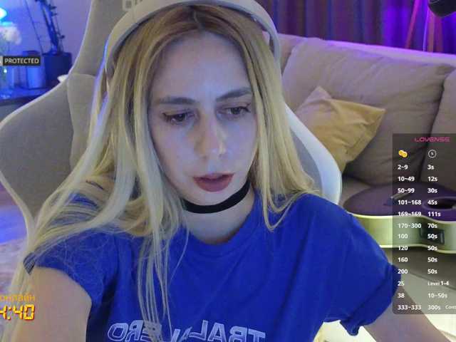 -Light-Fury-'s BongaCams show and profile