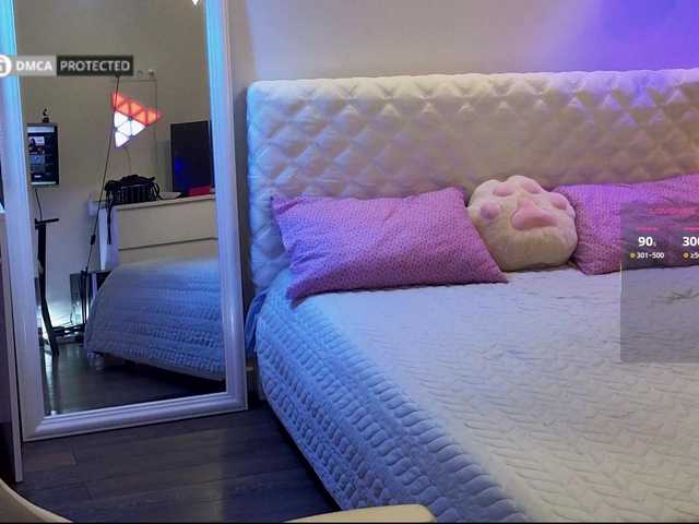 -Light-Fury- live cam