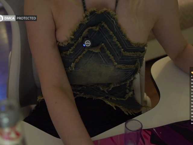 -Light-Fury- live cam on BongaCams