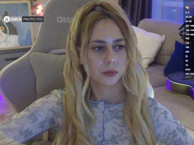 -Light-Fury- live webcam show